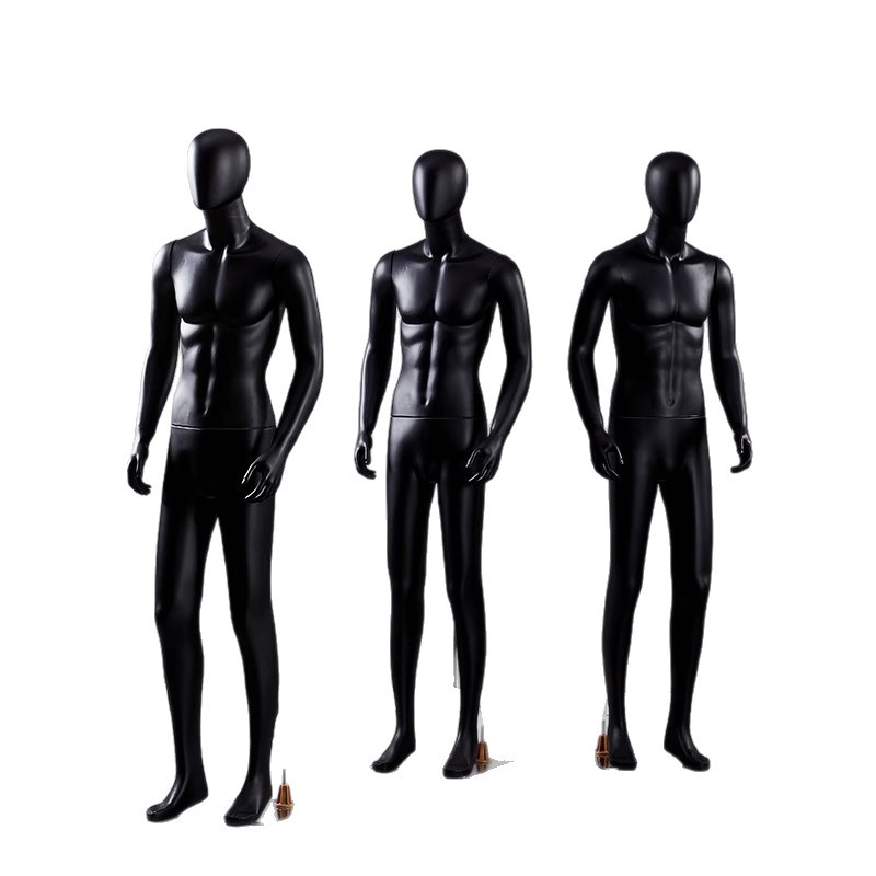Modelo masculino mostrando ventanas de tienda de ropa modelo galvanizado cara modelo masculino de todo el cuerpo modelo maniquí taiwanés modelo accesorios