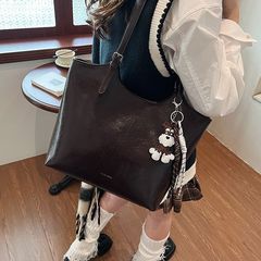 高颜值大容量秋冬款包包2025ins风法式外出单肩包气质通勤托包