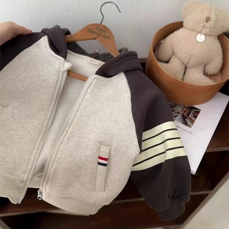 Invierno nuevo chaqueta encapuchada para niños niñas y niños con camisa de terciopelo extranjero, camisa cardigan, ropa infantil