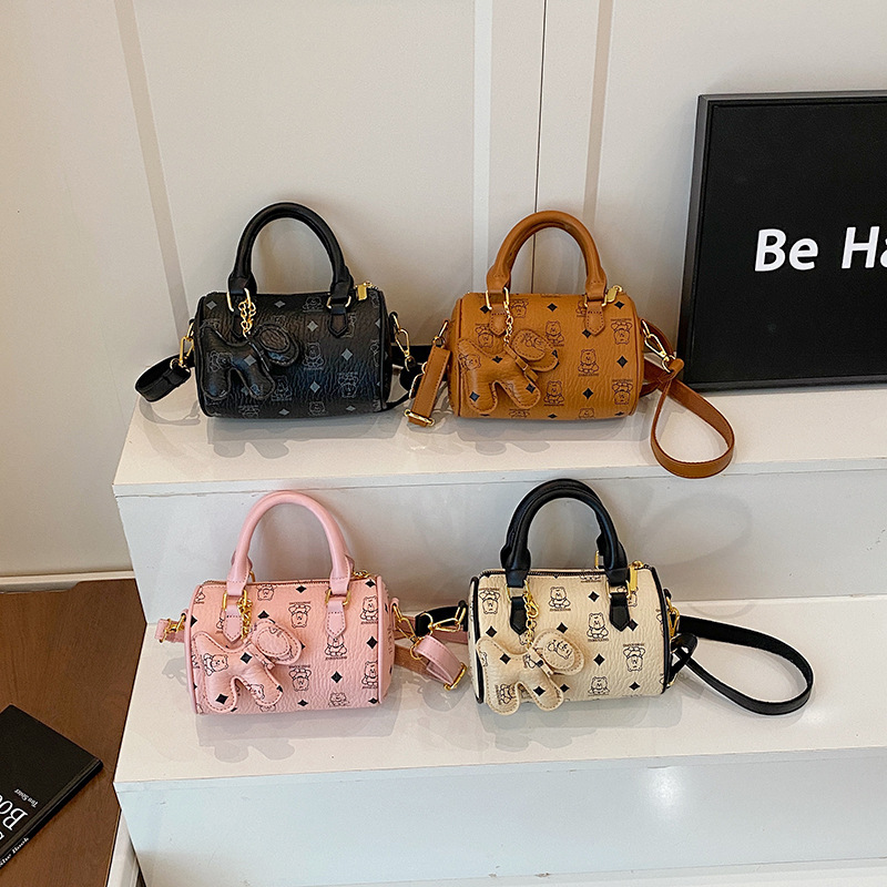 新款IT女士包包时尚百搭单肩包韩式简约个性独特斜挎包大容量批发