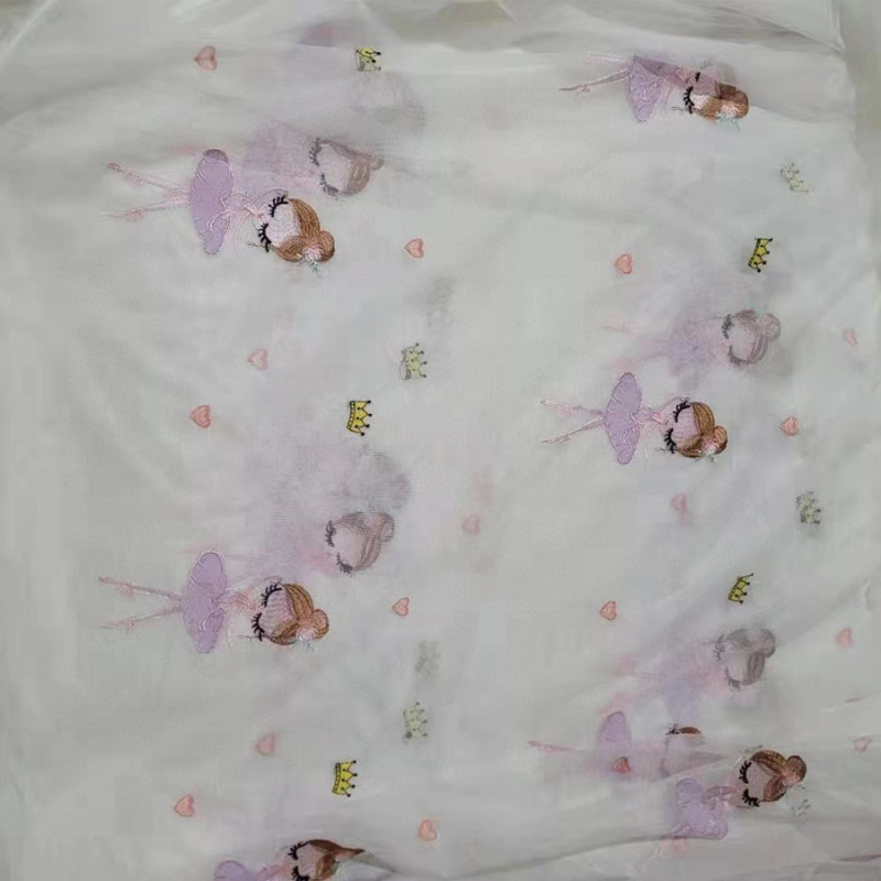 小さい清新な窓の紗が踊る女の子の刺繍の透明なカーテンの女の子の寝室の部屋のカーテンの逸品の刺繍の現代|undefined