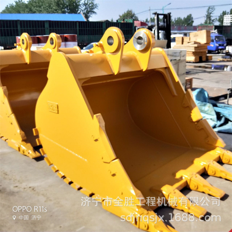 批发挖掘机CAT320B挖斗 铲斗 岩石斗 标准斗 开沟斗 2.1M3 斗齿