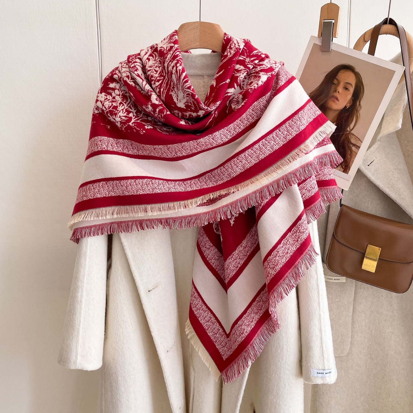 2024 nuevo otoño y invierno Mori toallas cuadradas impresión retro con decoración elegante capa bufandas cálidas