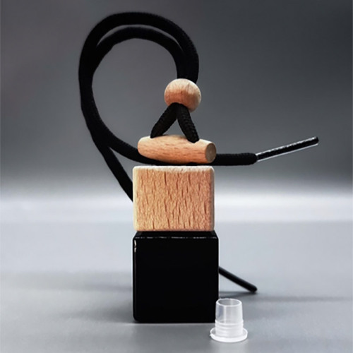 Black Car Air Freshener Scented Oil Bottle Jug Wood Aroma Diffuser Car Air Freshener Ornament Rearview Mirror Pendant Decor