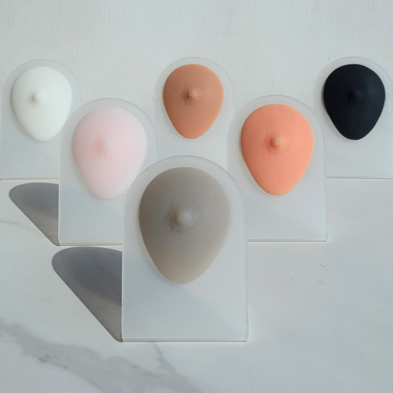 Realistic silicone mannequin head for nipples