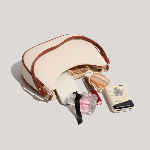 Women's Full Moon Underarm Bag High-End Sense of Fashion Shoulder Handbag Summer Color-Correction New Moon Saddle Bag Trendy