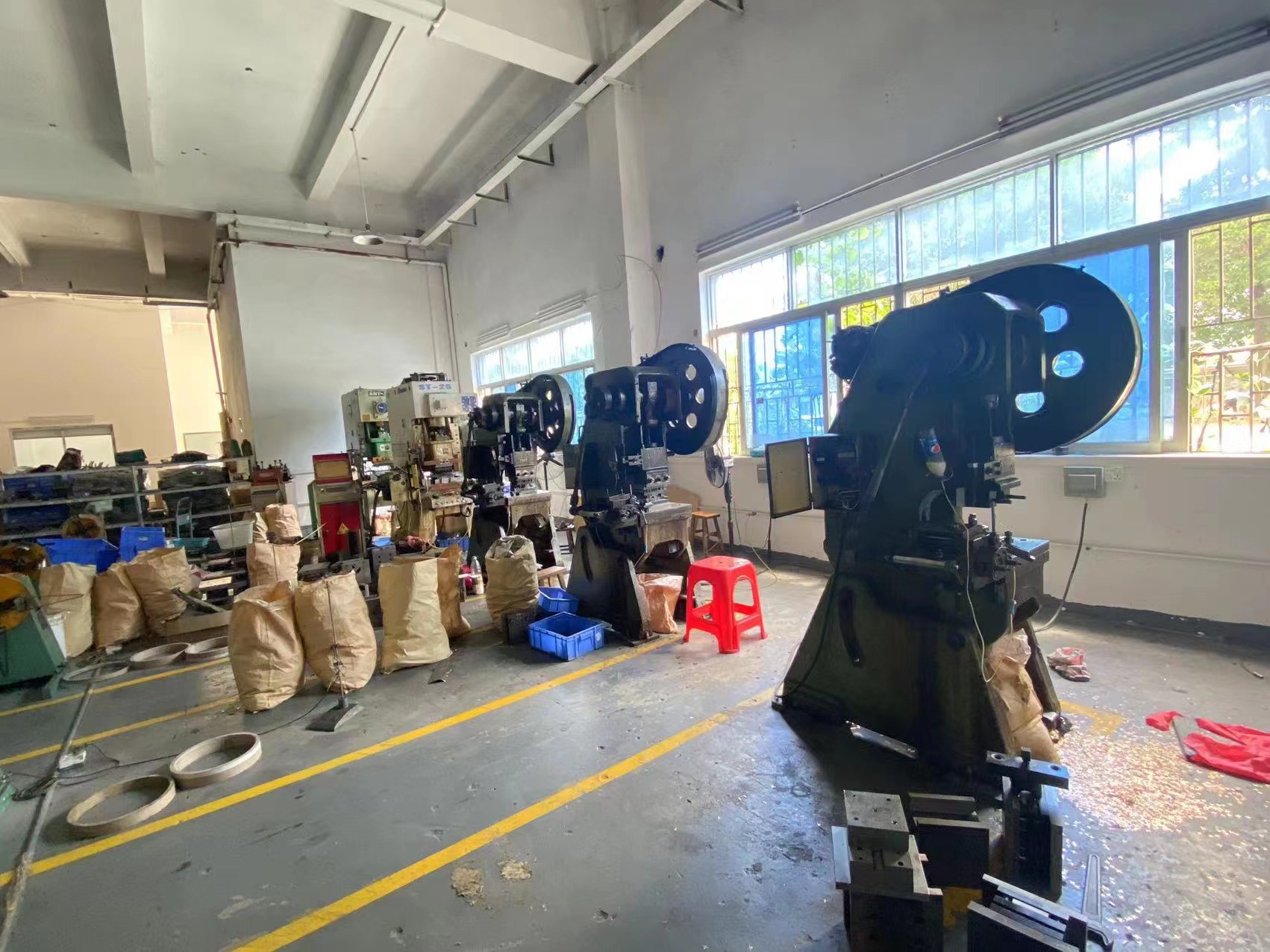 21ce3939b9cced24e80e220b7ef2ed