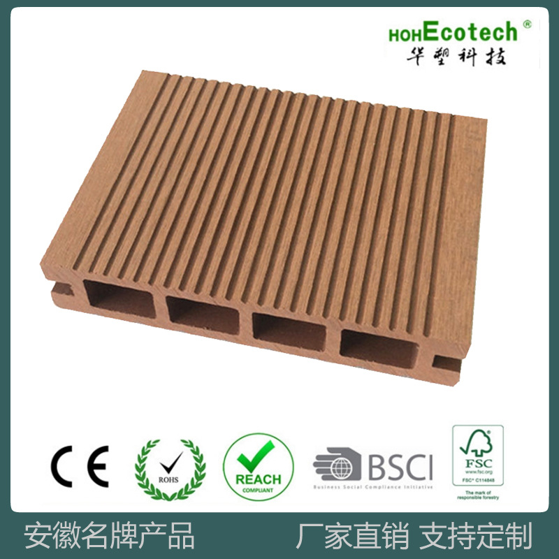 En stock hueco cuadrado agujero madera plástico 135*25 piso al aire libre ingeniería jardín patio diseño decoración placa anti-corrosión madera