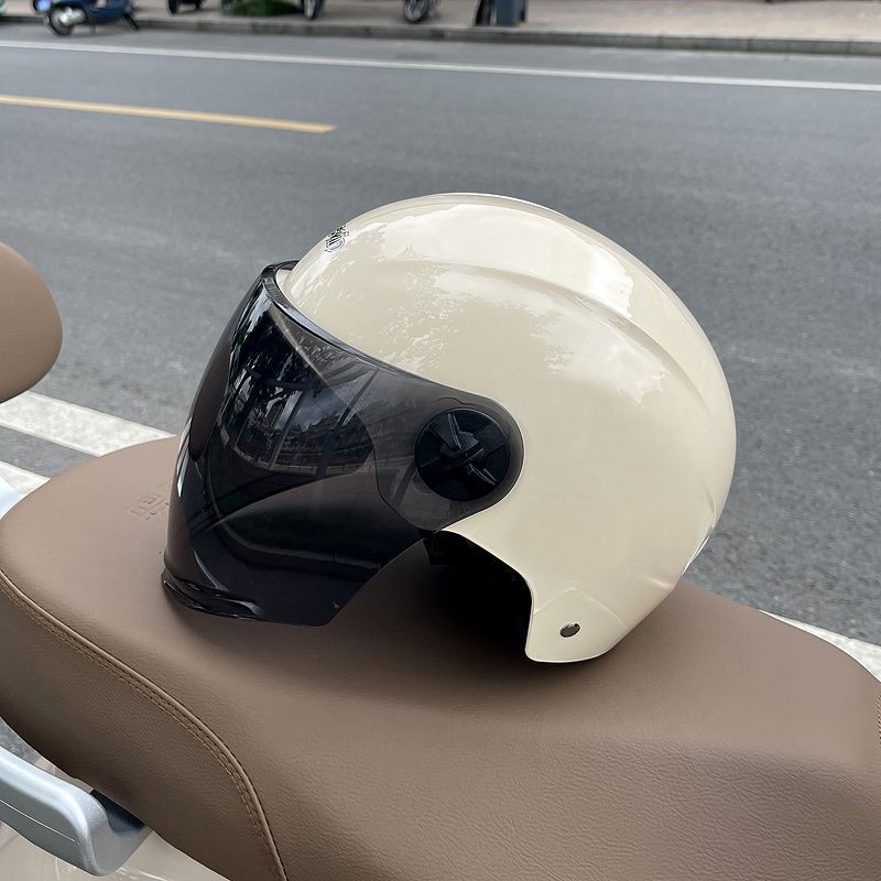 3C Certified Electric Vehicle Helmet, Motorcycle Safety Helmet, Half Helmet, Universal for All Seasons, Sun Protection Half Helmet for Men and Women, Hot Selling Wholesale