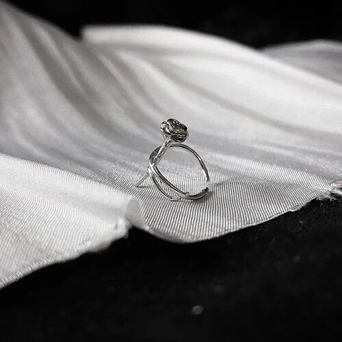 Insomnia Artist Thorn Rose ins niche design simple ear bone clip cold trend without pierced ears