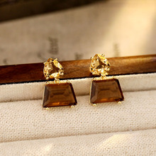 韩国新款几何多切面茶色水晶耳环韩版高级感复古风耳钉银针饰品