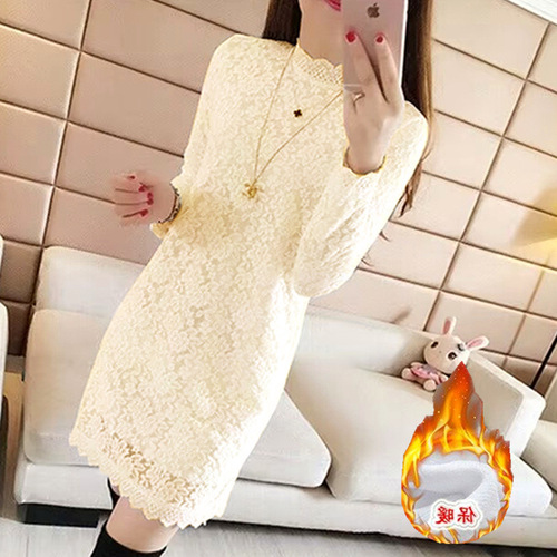 Thermal lace camisole with long sleeves for autumn and winter outerwear, suitable for plus-size women with loose fit to cover the stomach, can be worn as a base layer.