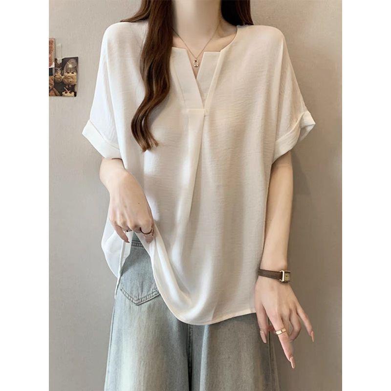 V-Neck Short-Sleeve Shirt for Women, Summer Base Shirt for Slightly Plump Girls, Plus-Size Design, Loose and Versatile Top