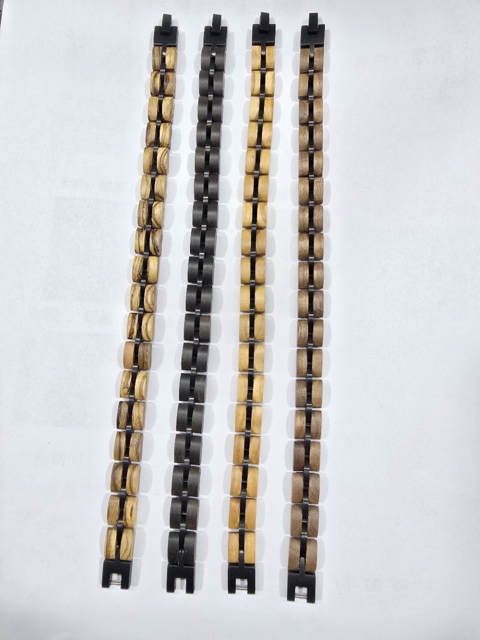 2023亚马逊新款表带款不锈钢间檀木手链