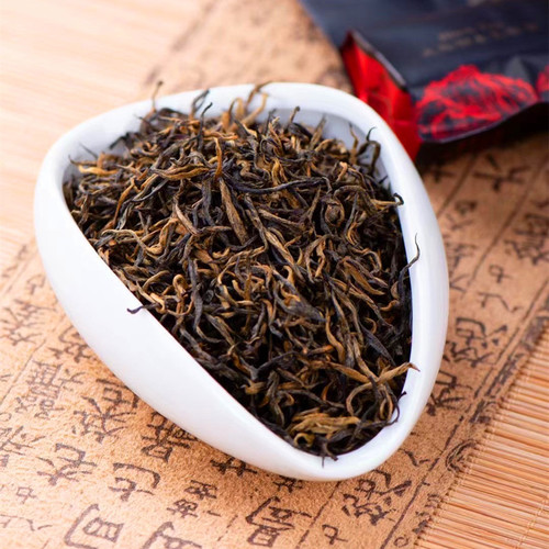 Golden Junmei Black Tea: Floral Honey Aroma, Golden and Crystal-Clear—Freshly Harvested, Tender Mountain-Grown Buds. Perfect for Online Influencers' Product Launches, Available for Drop Shipping.