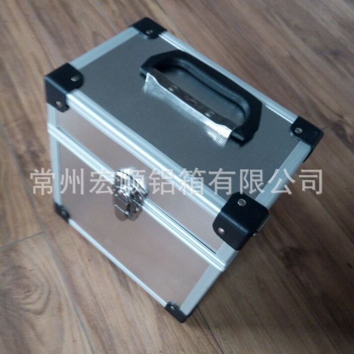 甩卖铝合金仪器箱 水平仪包装铝箱 出售各种铝合金工具箱 eva模型