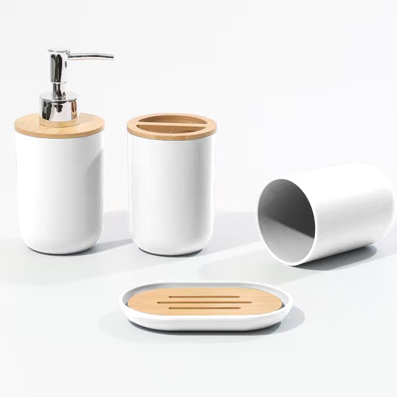 Baños nórdicos de cuatro piezas con cubierta de bambú y madera baño hotel casero taza de botella de loción caja de jabón