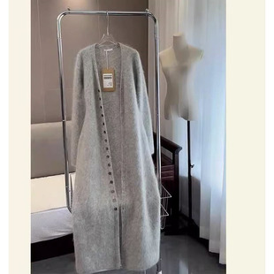 Ʒ���ۿ��̈����QŮ�b��}���L���ɫ�R��ëë������Ů2024�¿�