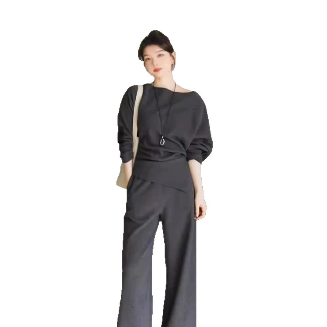 Полный комплект образов outfit с серой однотонной топом без бретелек и широкой юбкой-брюками, и охлажденный костюм на две части 2025 весна