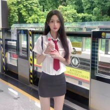 ���nʽУ����jk�Ʒ��WԺ�L�����r�������@��������Ů����ȹ���bŮ