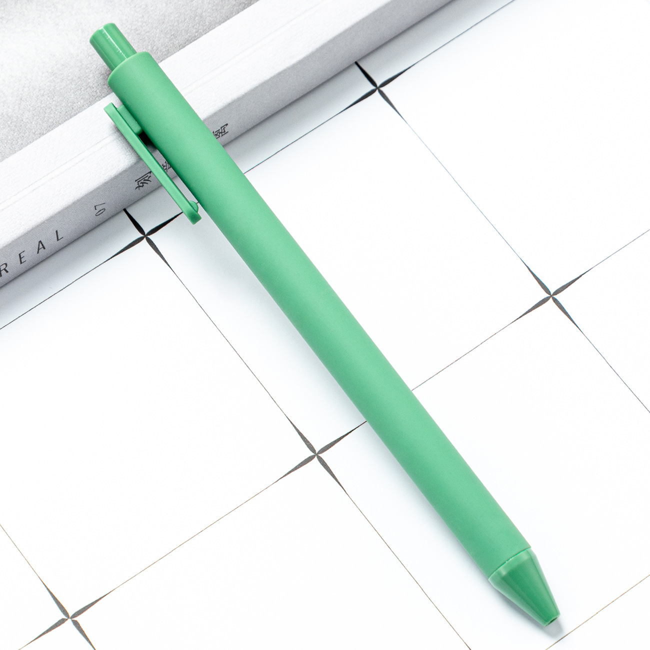 alto valor facial de color macarón bolígrafo de plástico de presión de papelería para estudiantes bolígrafo de imprimir logotipo bolígrafo de goma