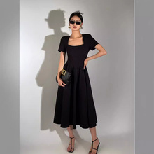 洋荣新款韩版黑色修身方领连衣裙设计感通勤显瘦短袖T恤腰封长裙