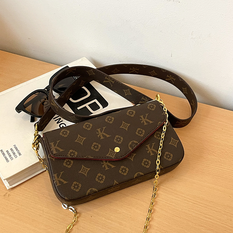 Retro Envelope Shoulder Bag For Women Versatile Chain Handbag_voghion.com