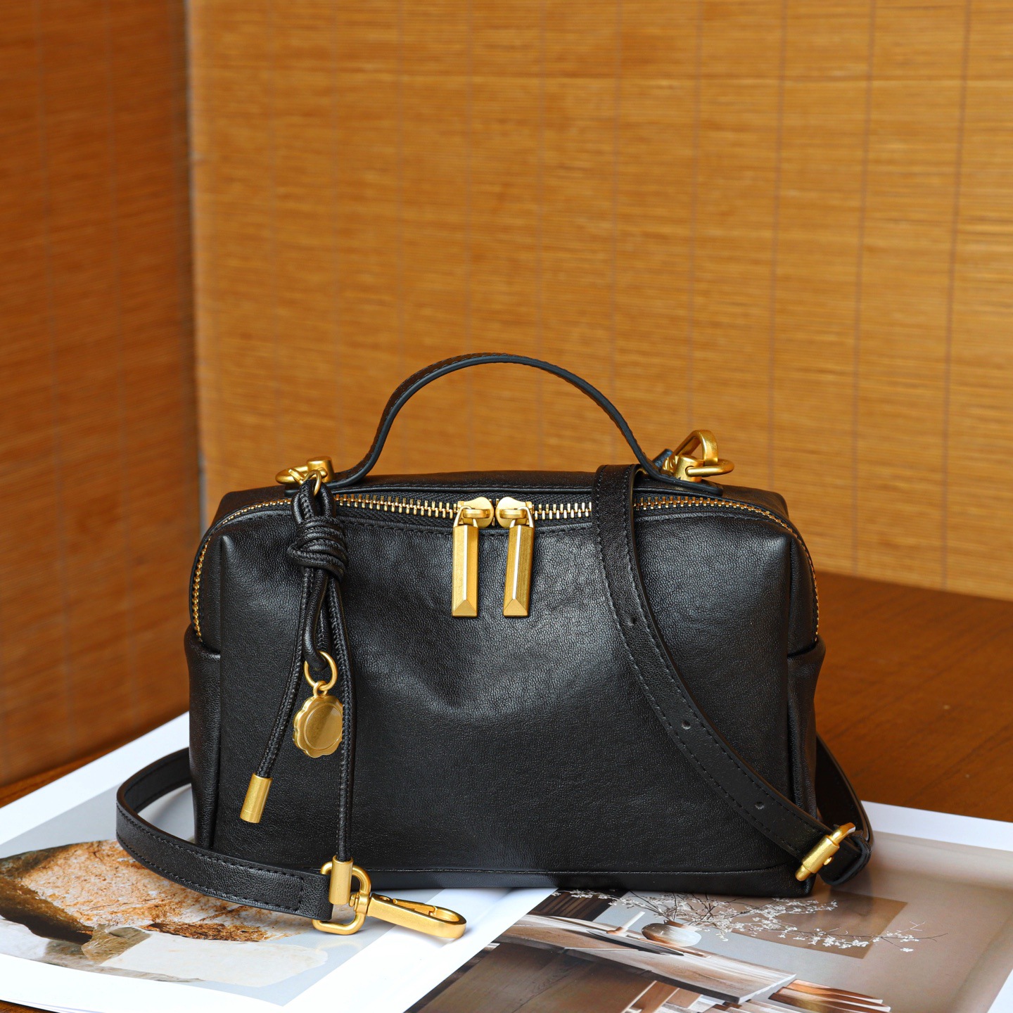 Cross-Border Genuine Leather Pillow Boston Bag For Women, New Designer Luxury Handbag, High-End Commuter Shoulder And Crossbody Bag - Thumbnail 7