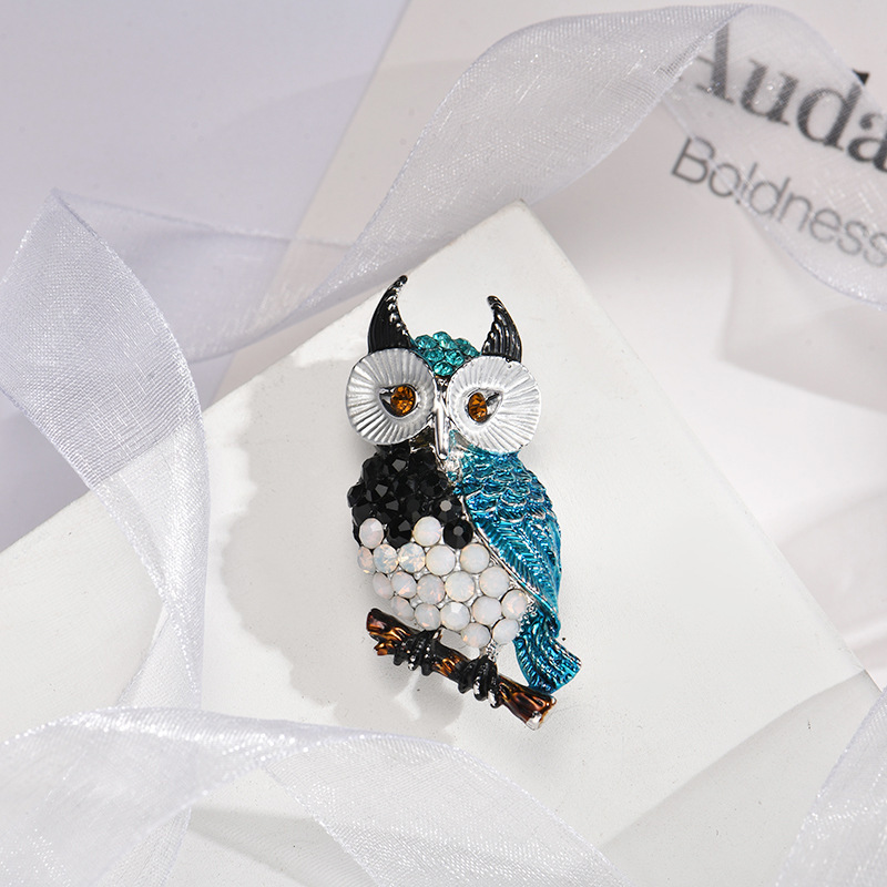 A Variety of European and American Retro Owl Enamel Brooches, Elegant and Versatile Animal Oil Drop Pins, Accessories Ready for Sale