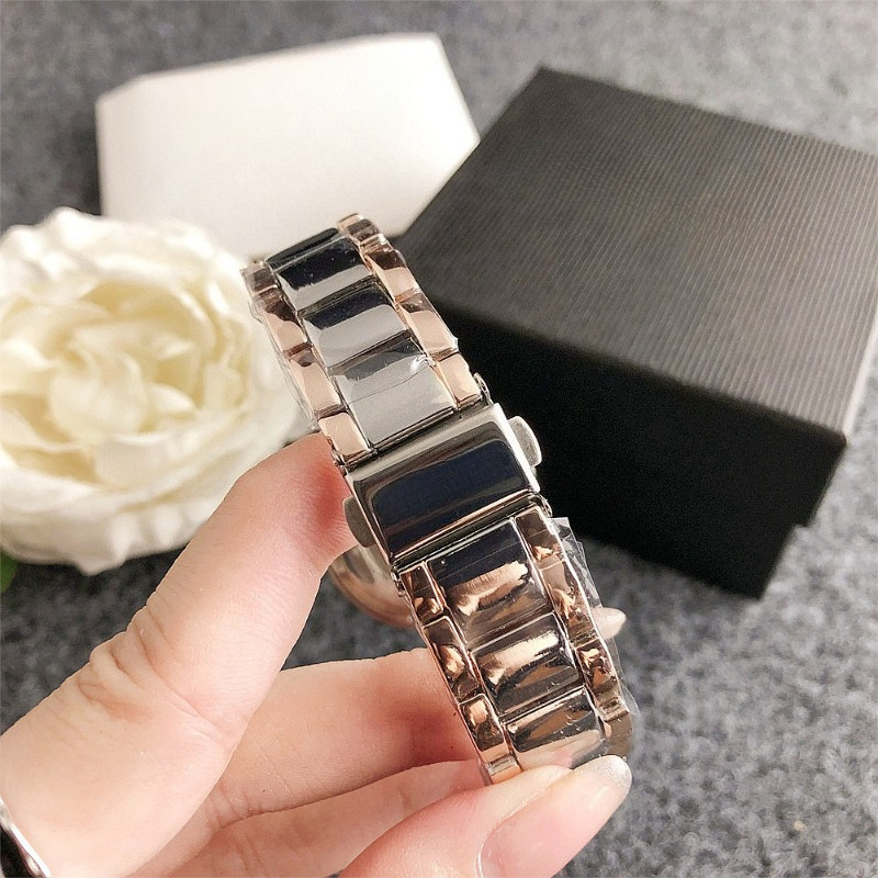 2026 New Model Women's Watch Luxury Diamond-Studded Foreign Trade High-End Quartz Watch Compact Simple Elegant Women's Timepiece Steel Band Watch
