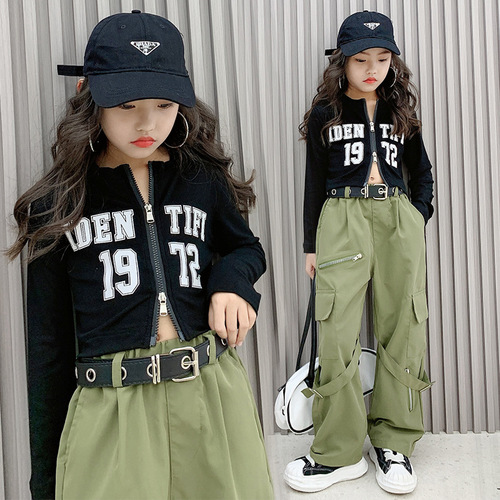 Girls' suit, autumn 2024 new style, fashionable and trendy for older children, student girls' internet-famous street-style cargo pants, sports.