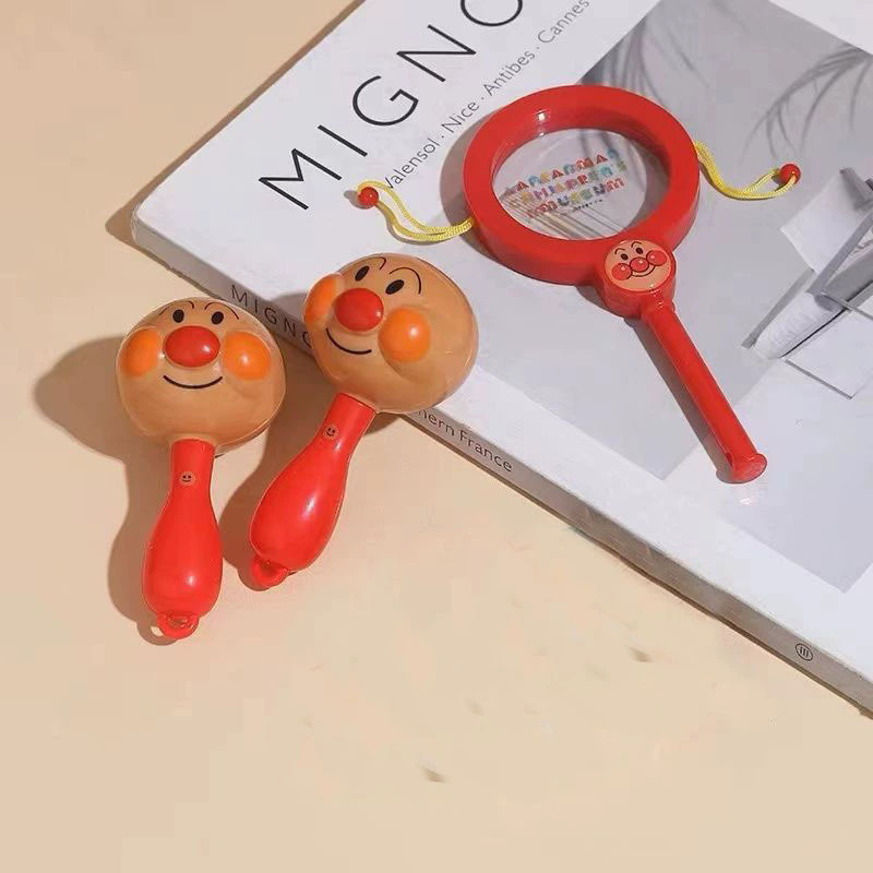アンパンマンの手で鈴を鳴らします。赤ちゃんのプレゼントはおもちゃの赤ちゃんをなだめます。|undefined