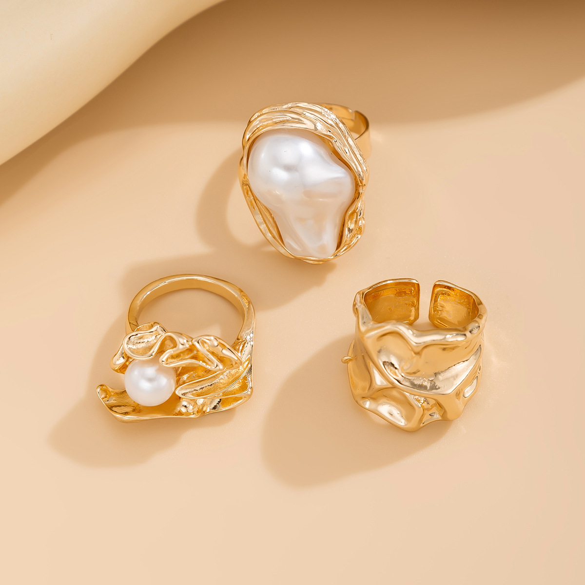 Conjunto de anillo de perlas barrocas geométricas de estilo dulce y fresco transfronterizo europeo y americano, anillo brillante de metal líquido personalizado