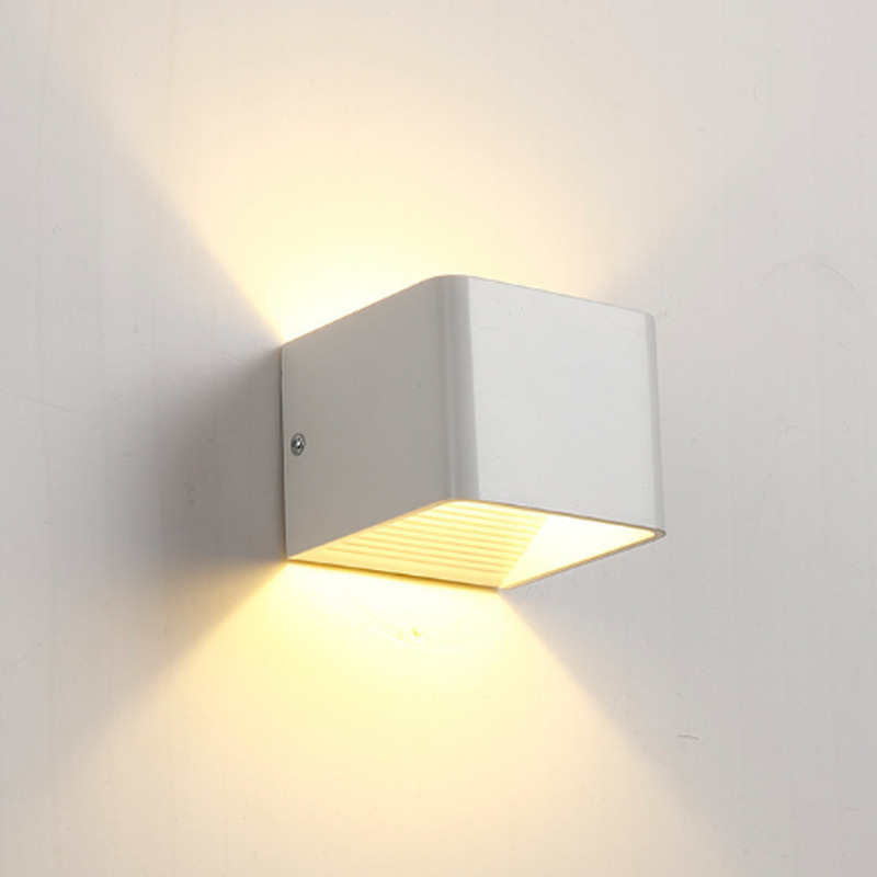 led-wandleuchte-mit-fernbedienung-dimmbar-rgb-lampe-nach-oben-und-unten-wandhalterung-wiederaufladbarer-akku-kabelloses-licht-heimdekoration led-wandleuchte-mit-fernbedienung-dimmbar-rgb-lampe-nach-oben-und-unten-wandhalterung-wiederaufladbarer-akku-kabelloses-licht-heimdekoration
