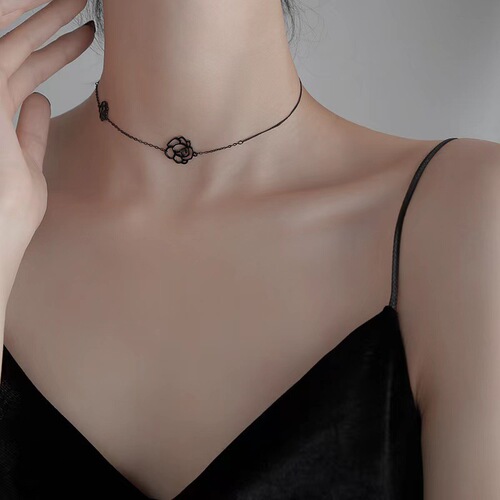Camellia Neck Necklace Women's Short Clavicle Chain Black Necklace New Personalized Necklace Rose Flowers Wholesale