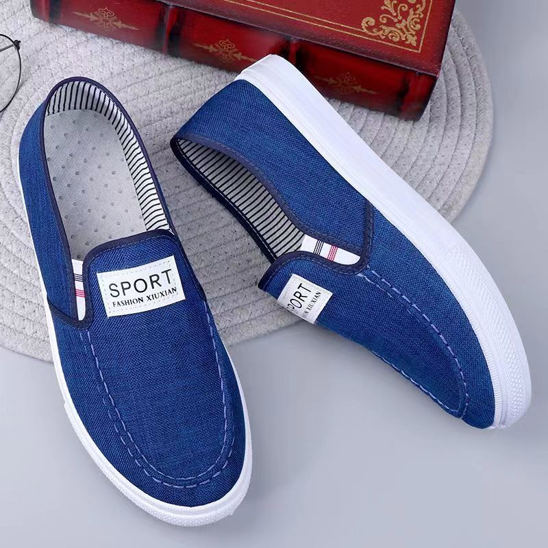 Los fabricantes envían una pieza de zapatos de lona de estilo caliente de primavera y verano, zapatos de hombre, zapatos de tela viejos de Beijing, zapatos de trabajo antideslizantes y resistentes al desgaste