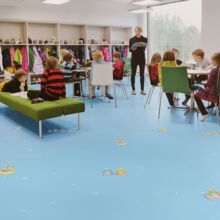 �S��ֱ�NPVC�ذ� �������ϲ���l�ݵ���ĥ�h���WУ�׃��@���z�ذ�