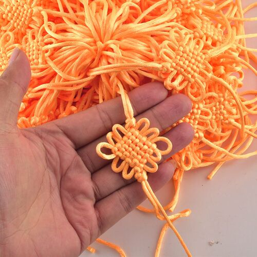 Wholesale 6 knotted tassels and tassels semi-finished materials small car hanging accessories diy five emperors money handmade materials