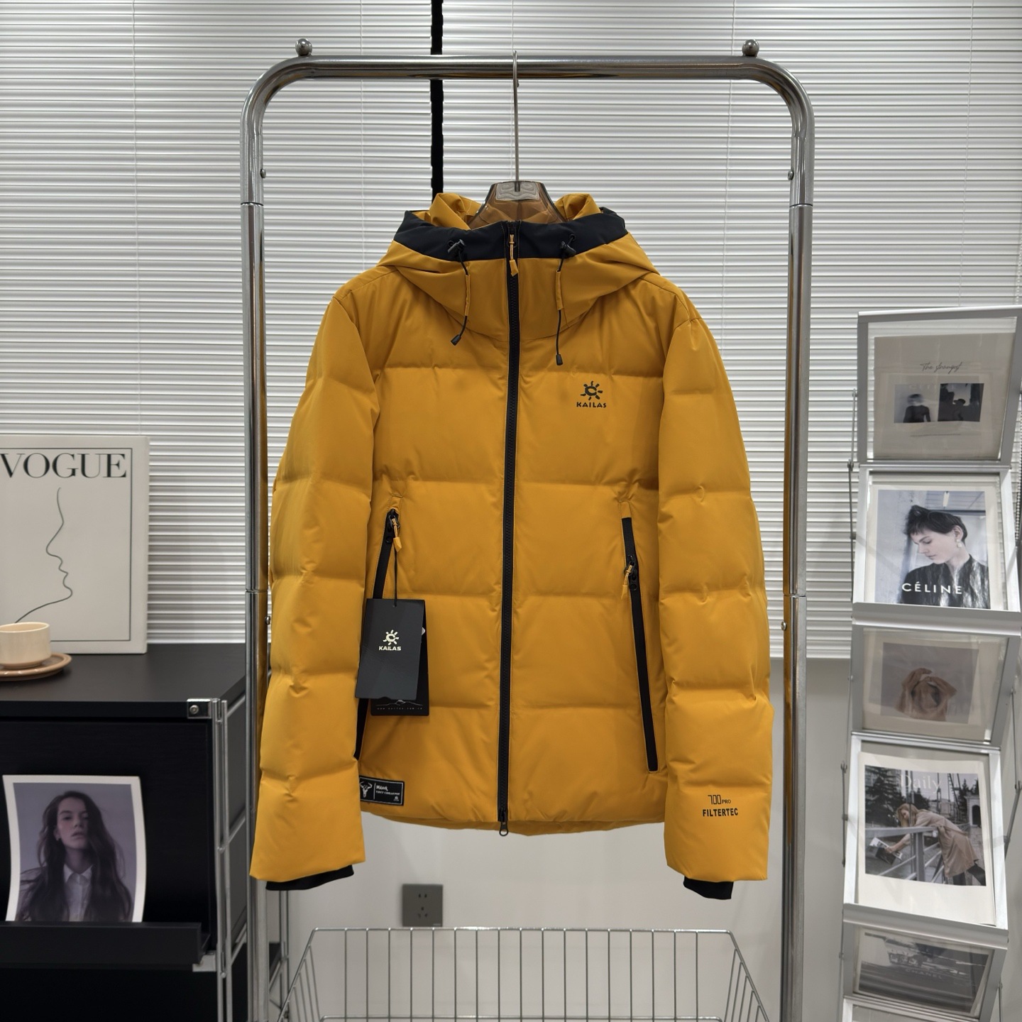 一件代发25冬太阳石羽绒服小太阳达古压胶700蓬松鹅绒时尚简约保