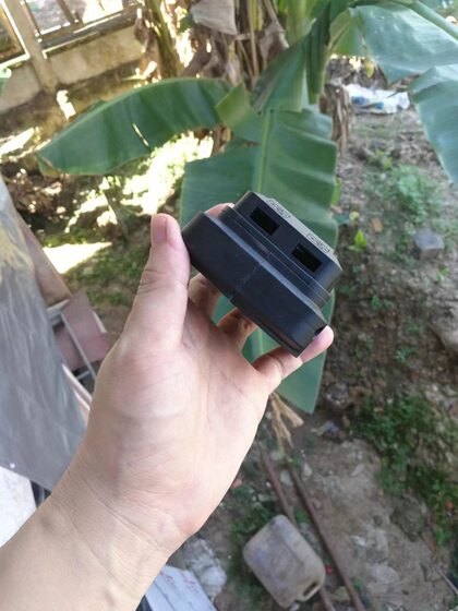 Applicable to all kinds of wrench battery modification work light wrench battery converter modification Mutian battery fan