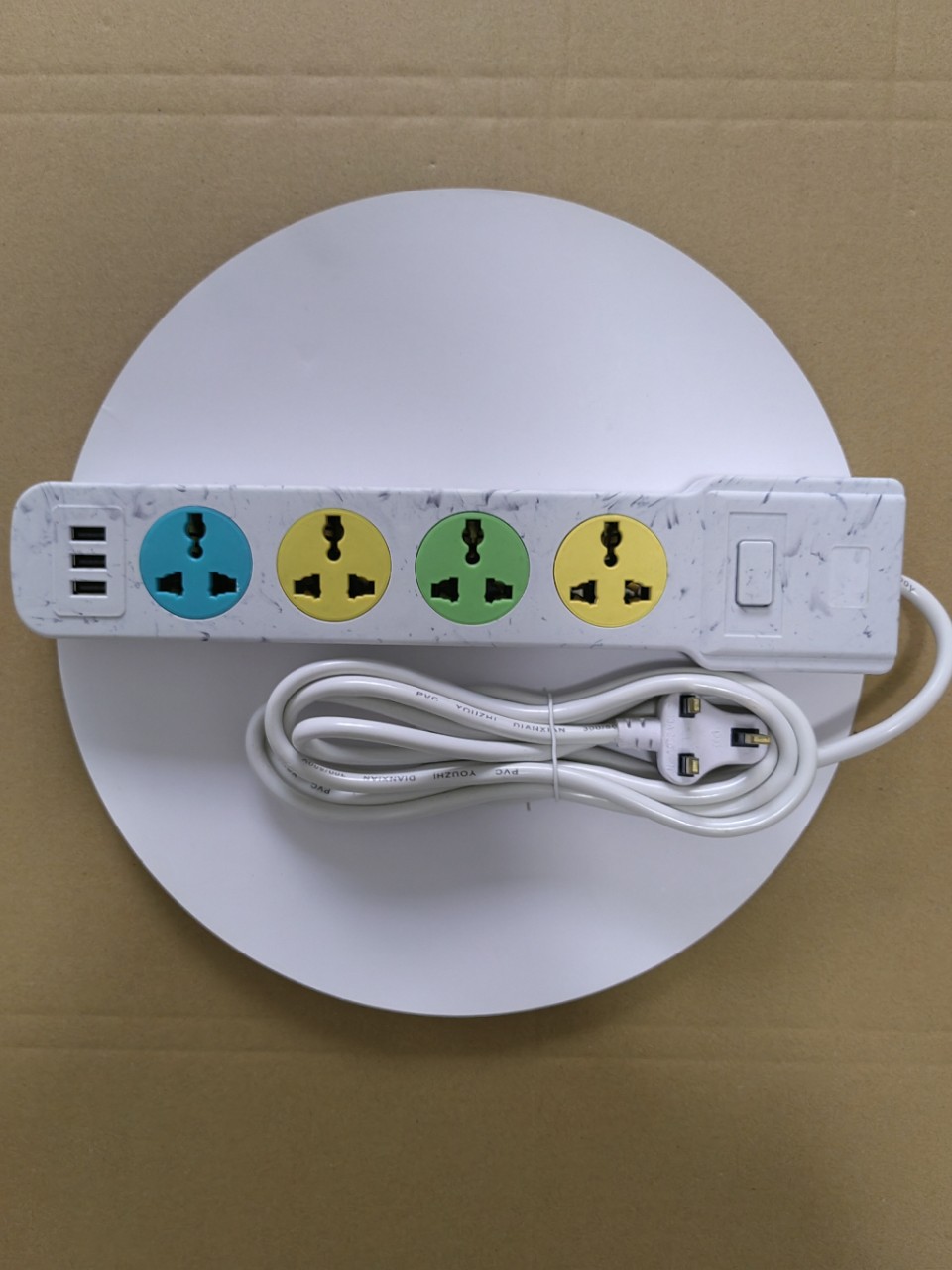 Regleta de Enchufes con Interruptor para Comercio Transfronterizo, Venta al por Mayor, Extensión de Enchufe Multi-toma, USB Inteligente, Aplicable en Múltiples Países