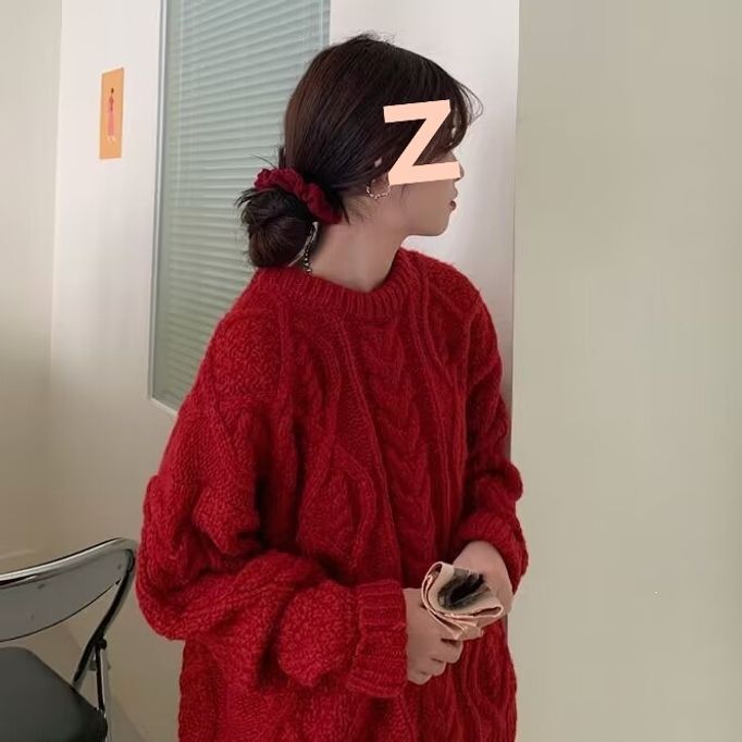 Plus-size Christmas and New Year red cable-knit sweater for women, thick and loose, suitable for outdoor wear in autumn and winter, casual pullover knitted top Plus-size Christmas and New Year red cable-knit sweater for women, thick and loose, suitable for outdoor wear in autumn and winter, casual pullover knitted top