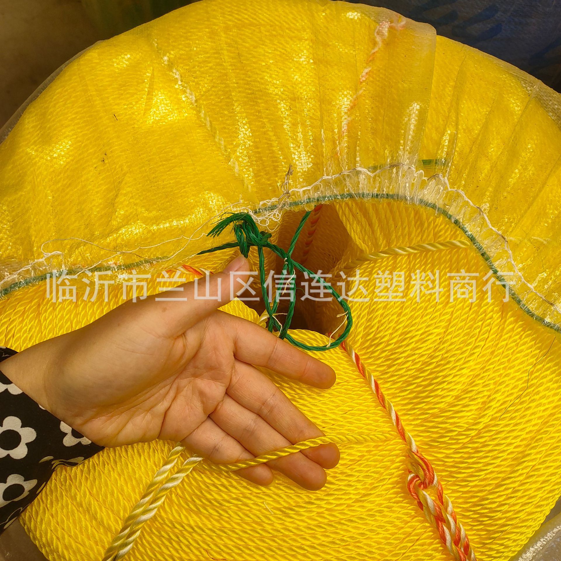 荧光黄PPPE颗粒圆丝绳三股扭绳4MM每米9克源头供货塑料绑带绳子