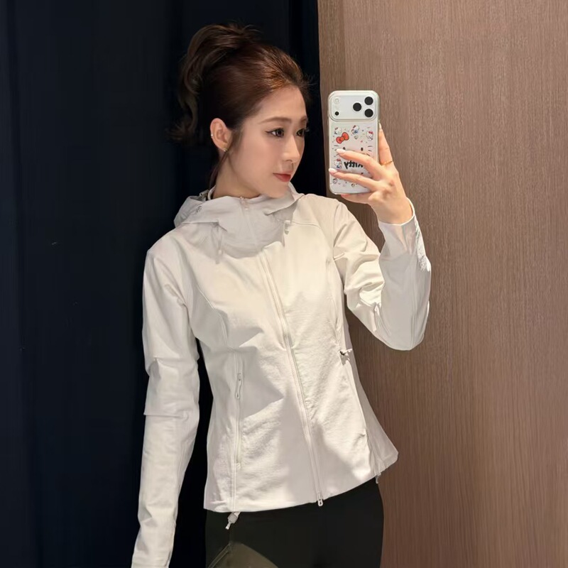 Taizhou Little Sun 26 Model M8 Slim Fit Windproof Waterproof Outdoor Sports Women's Short Jacket