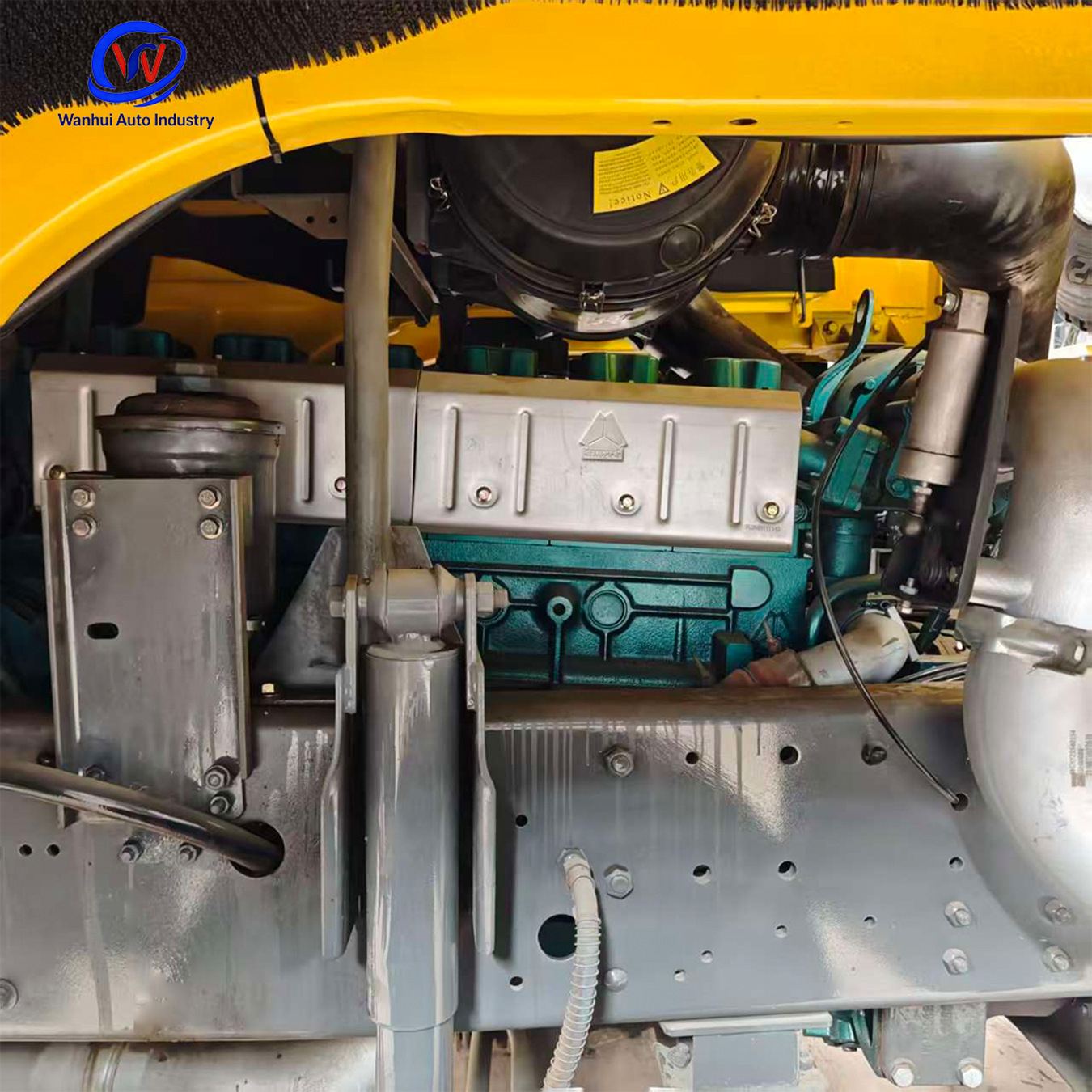 Howo 8×4 heavy-duty dump truck, 400 horsepower, specialized for mining and infrastructure, 90% new, engineering dump truck