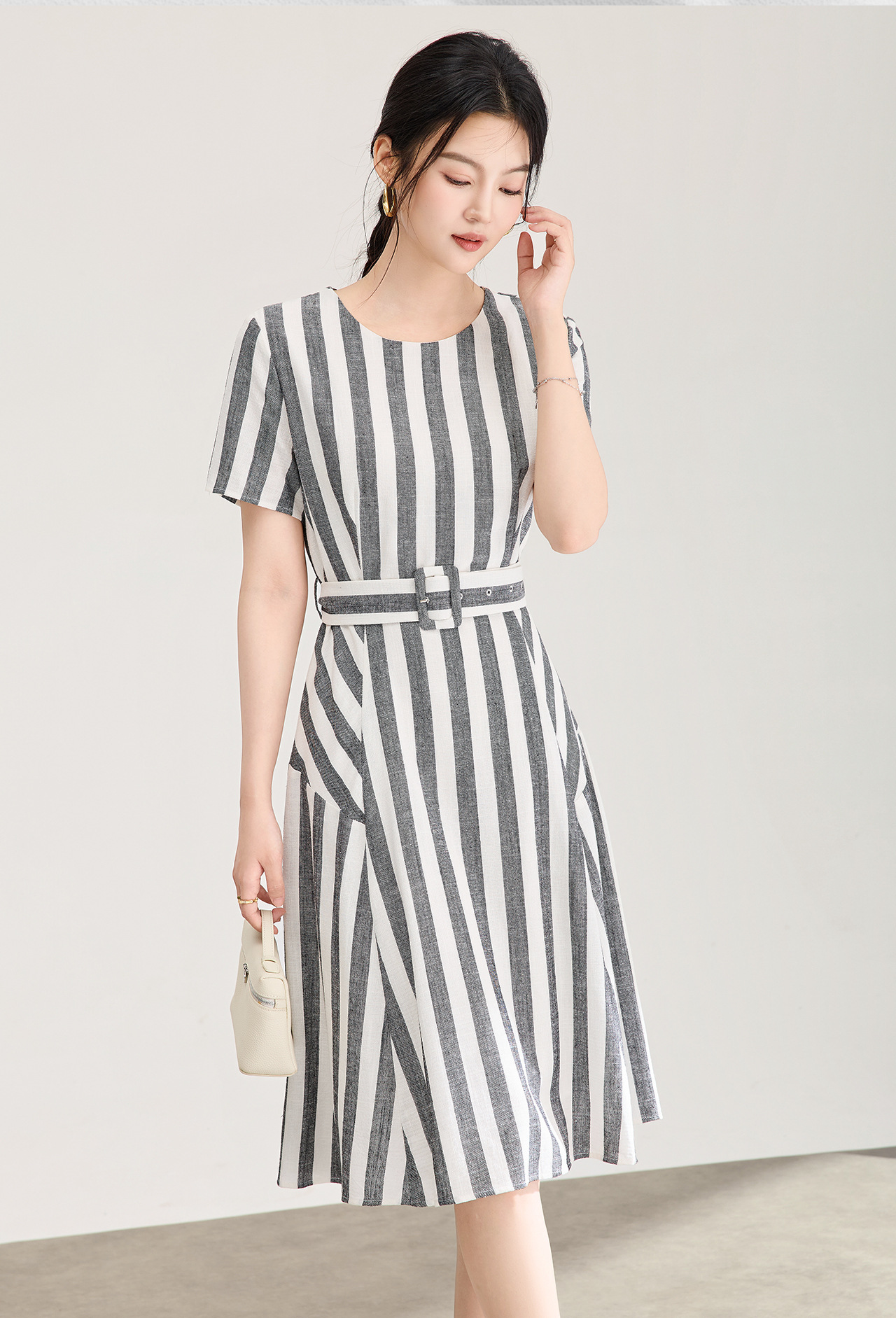 Đầm maxi nữ sọc kẻ thanh lịch chất liệu lanh mùa hè — Màu sọc chi tiết 2