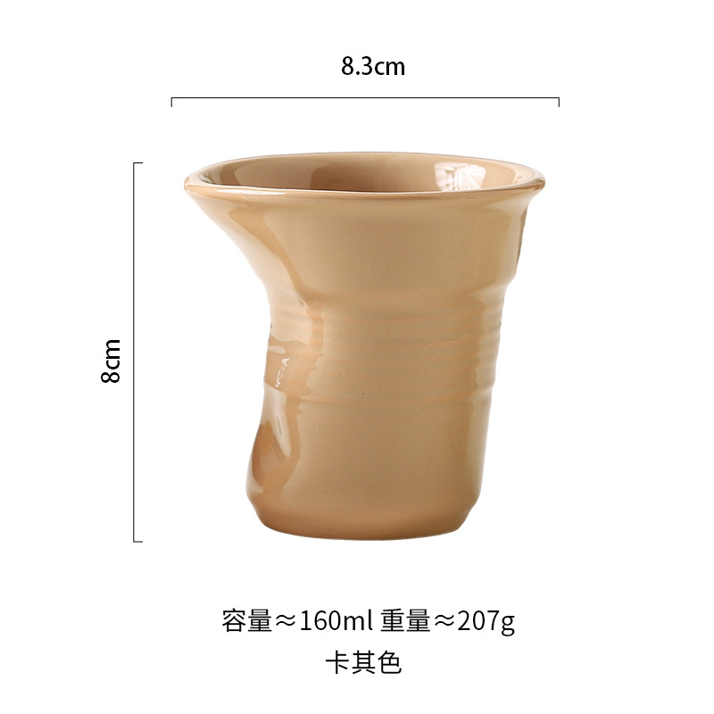 Estilo de nicho Taza de cerámica de alto valor irregular francesa Taza de café Diseño de pliegues Taza de enjuague bucal de alta calidad al por mayor