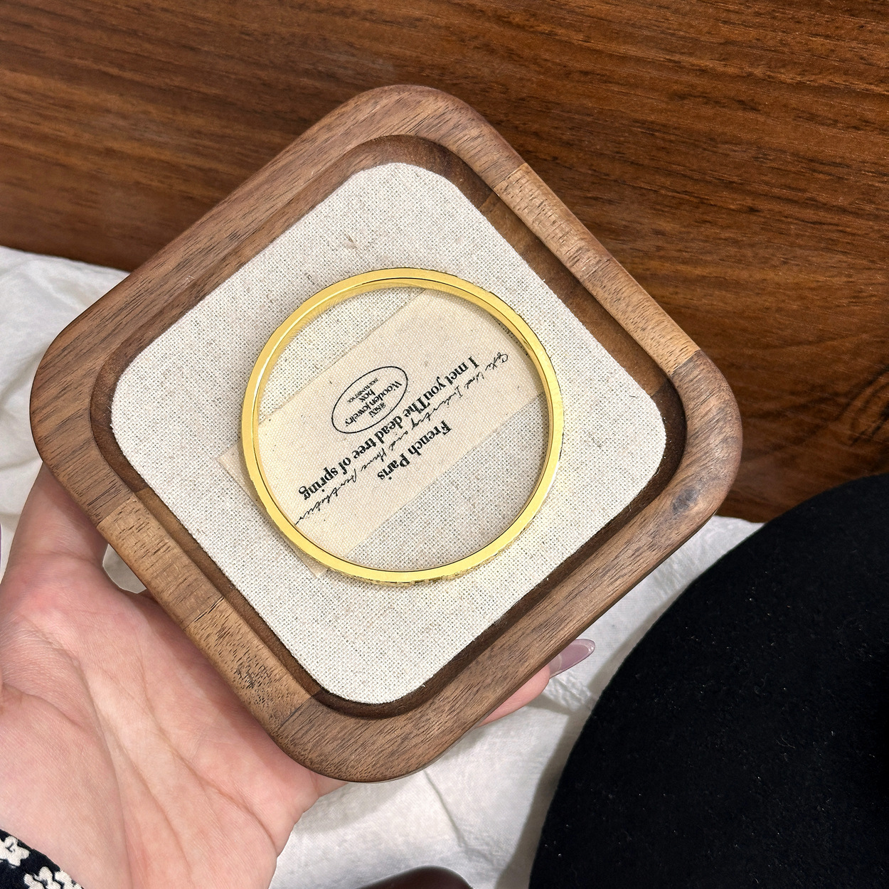 La tienda de oro con el mismo anillo de tres caras de Fujitsu pulsera de hielo roto pulsera de cara ancha lujosa ligera pulsera de alta calidad de moda universal