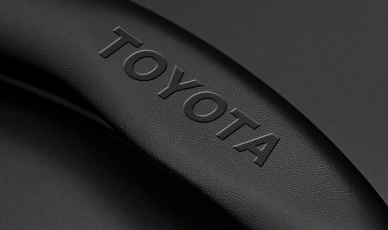 Suitable for Toyota Steering Wheel Cover Corolla Ralink Camry Asia Dragon Rav4 Highlander Leather Handle Cover Anti-Slip