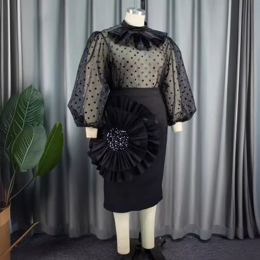 Ropa de mujer Conjunto de dos piezas de blusa de malla con lunares transparentes y falda floral tridimensional Conjunto de dos piezas_voghion.com